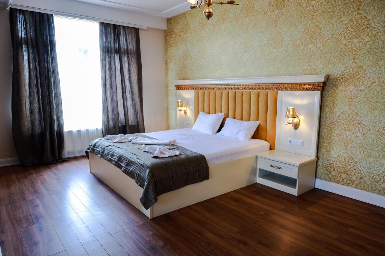 Nafron Hotel Prizren Kültér fotó