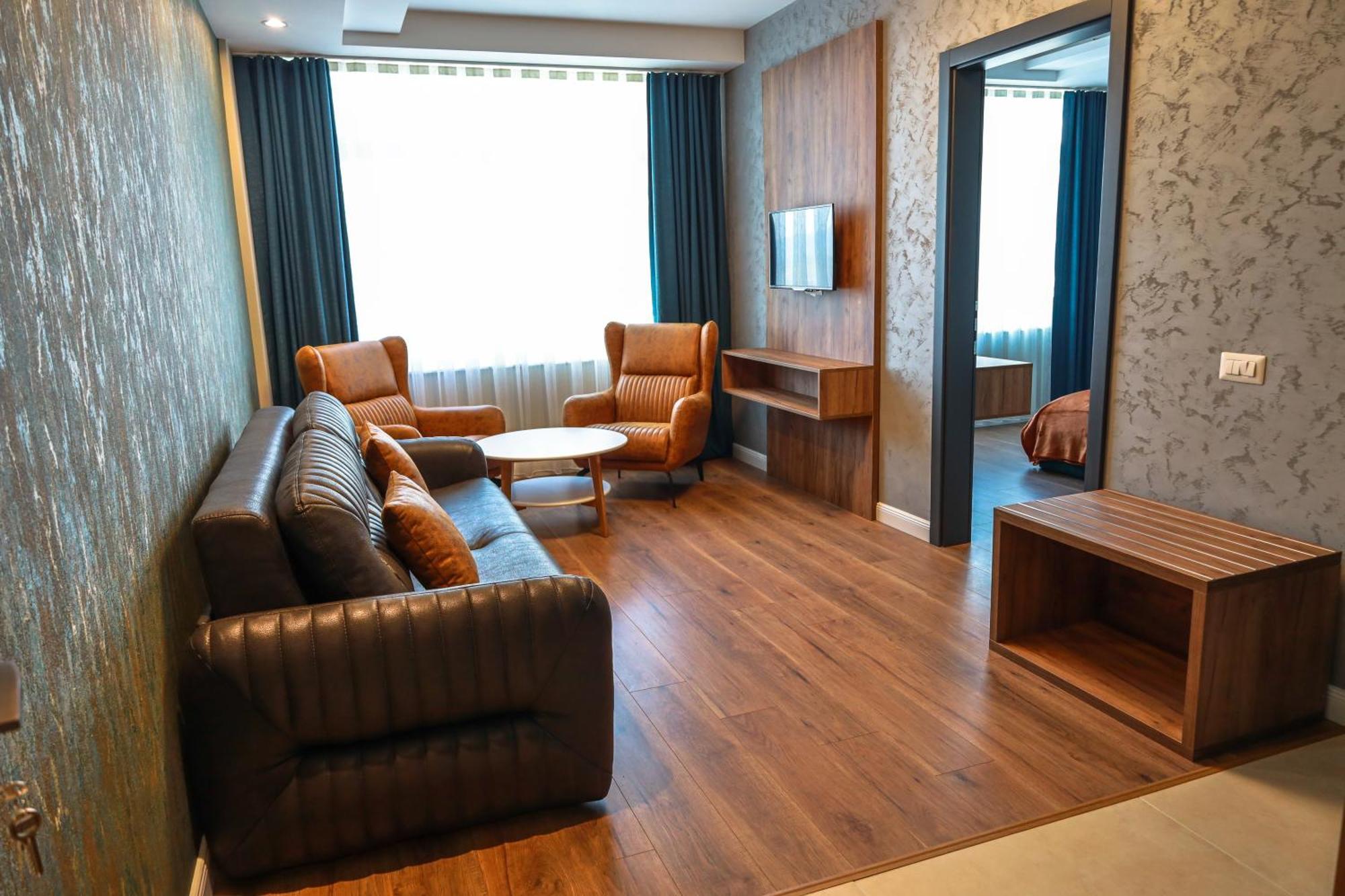 Nafron Hotel Prizren Kültér fotó