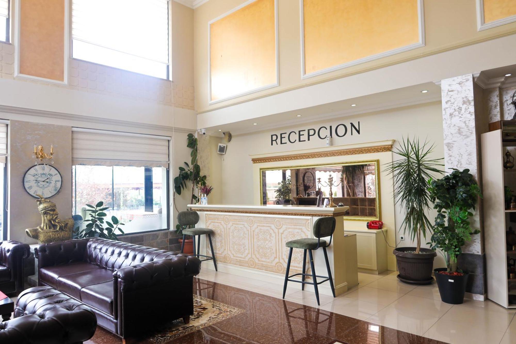 Nafron Hotel Prizren Kültér fotó